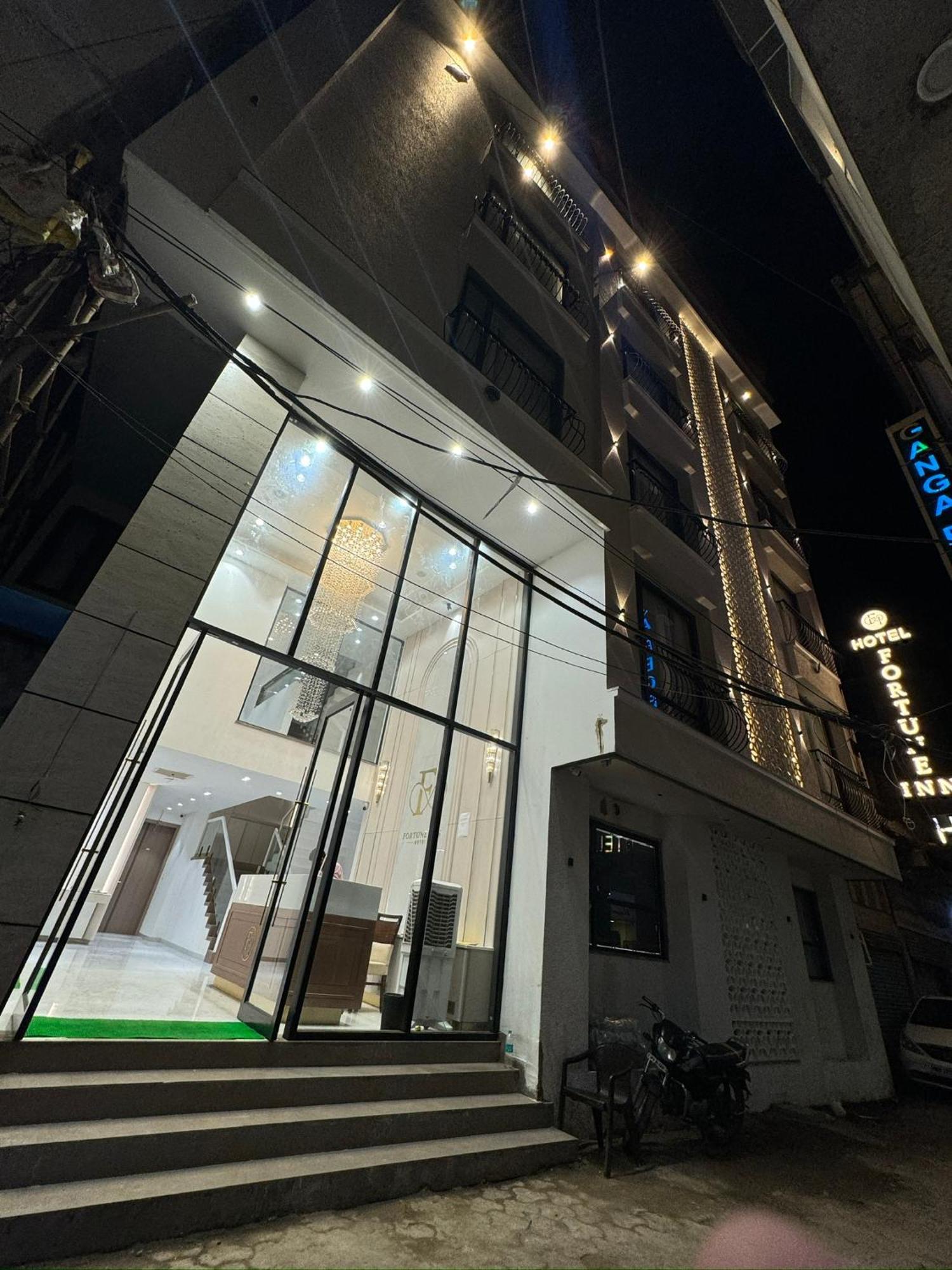 Hotel Fortune Inn Бопал Екстериор снимка