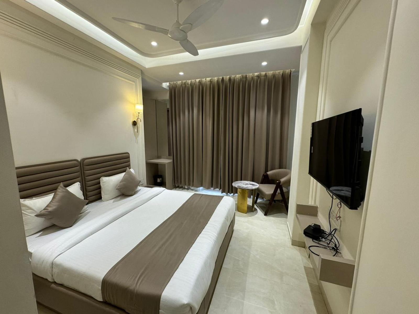 Hotel Fortune Inn Бопал Екстериор снимка